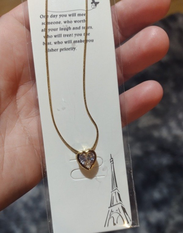 Producto - Conjunto dorado corazón cristal
