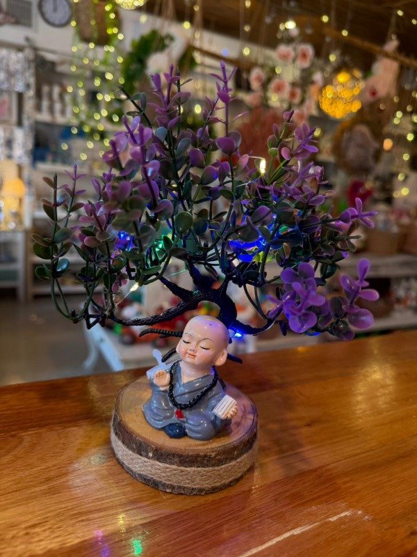 Producto - Buda Gris sentado en árbol con luz (Efectivo: 17.200)