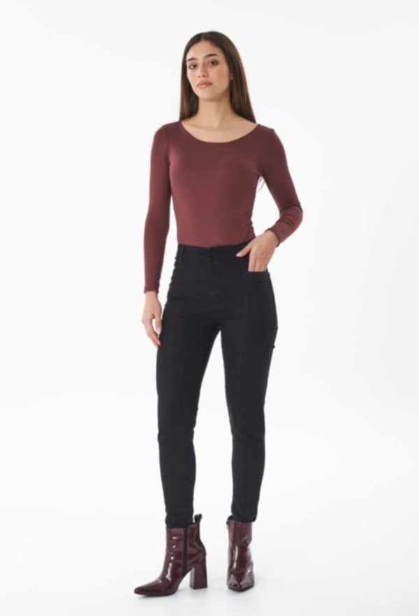 Producto - Skinny Elastizado Negro con costura Frontal - HOUSTON