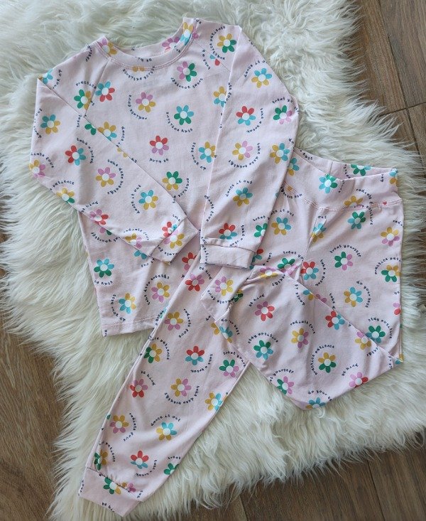 Producto - Pijama flores de colores