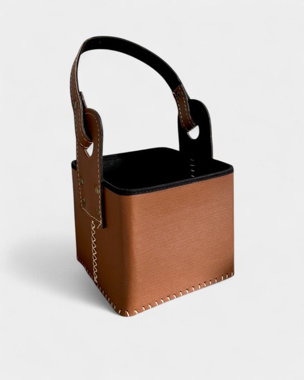 Producto - MATERA CUADRADA DE ECOCUERO