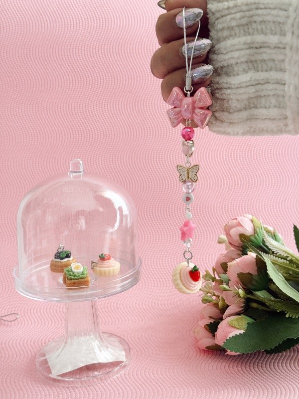 Producto - Llavero Pastel Frutilla