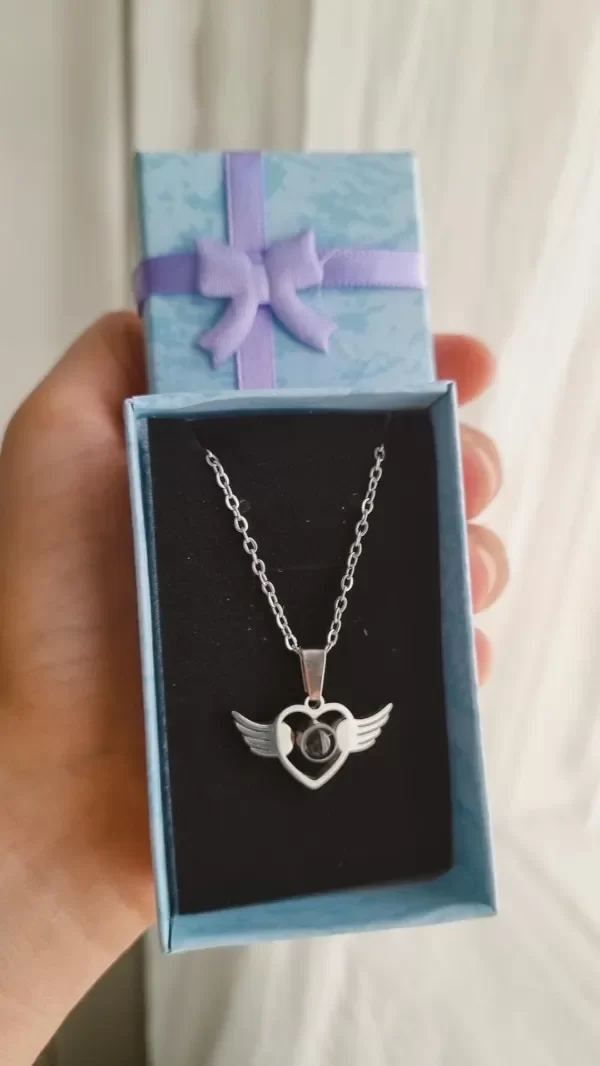 Producto - Cajita + corazon te amo 100 idiomas alitas Aq