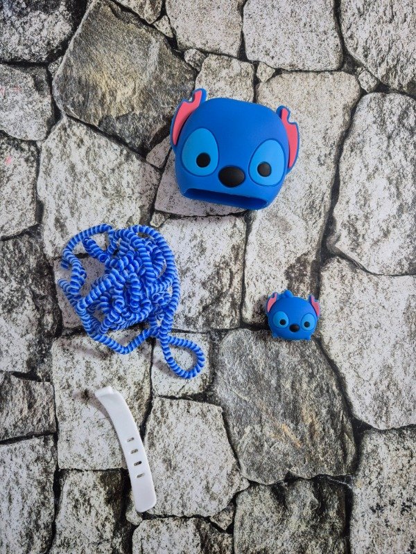Producto - Funda cargador 20W stitch