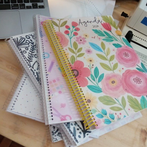 Producto - Agenda A5 floreada - 0