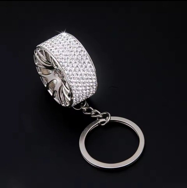 Producto - Llavero llanta con brillos