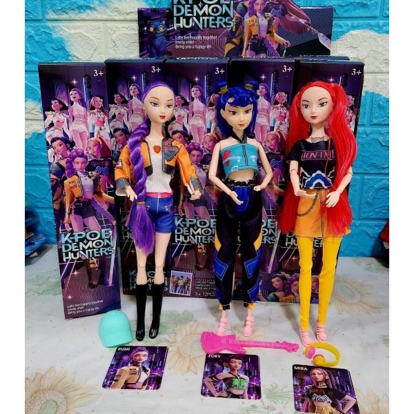 Producto - Muñeca guerreras del kpop articulada 28cm con luz y sonido sorpresa
