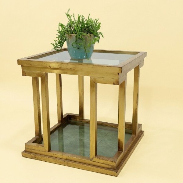 Producto - Mesa auxiliar de Estructura Geométrica de metal dorado - 1