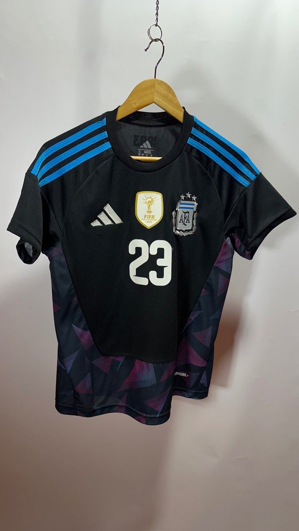 Producto - Dibu Martínez Argentina Arquero Titular 2026