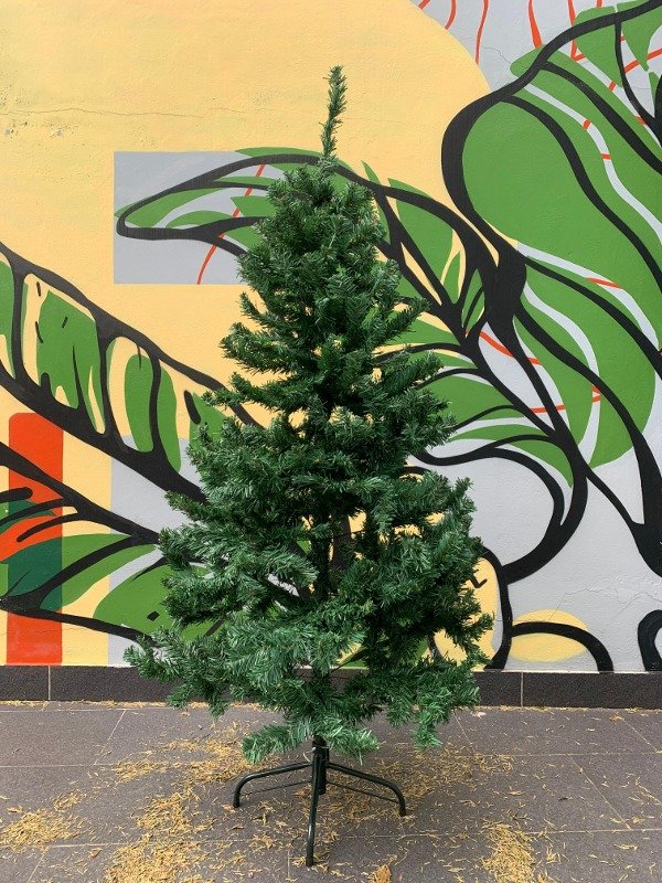Producto - Árbol Áspen triple hoja 1,80 (Efectivo: 239.920)