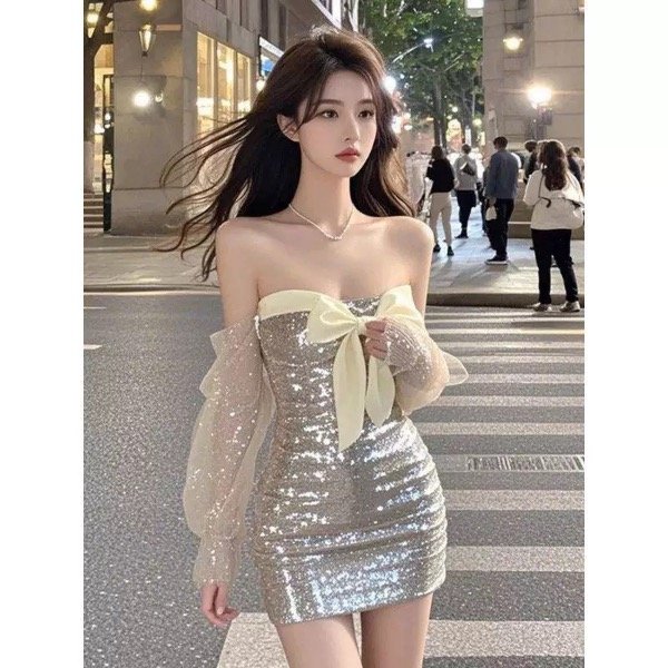 Producto - Vestido plateado con moño