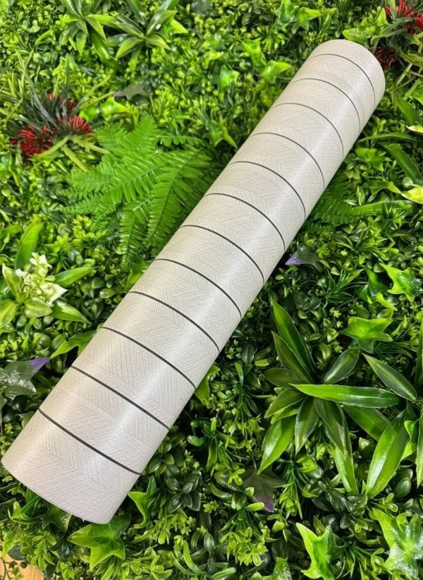 Producto - WPC Autoadhesivo Gris Claro 0.6 x 3 metros