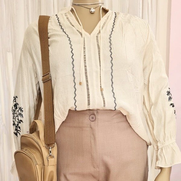 Producto - Blusa bordada 6908