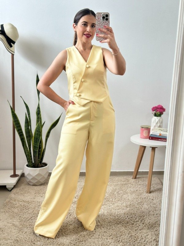 Producto - Conjunto Importado (Amarillo pastel) - Talle M y L/XL