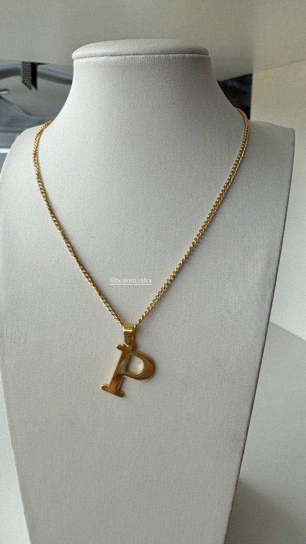 Producto - Collar inicial acero dorado