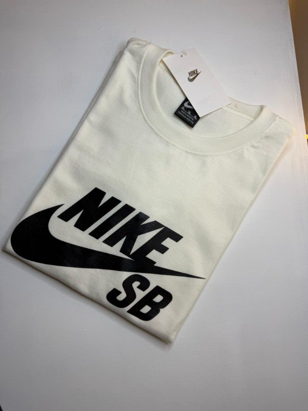 Producto - Remera nike