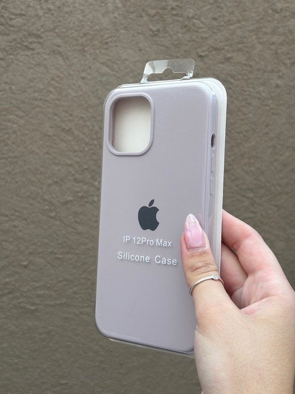 Producto - Silicone 12 pro max lila viejo