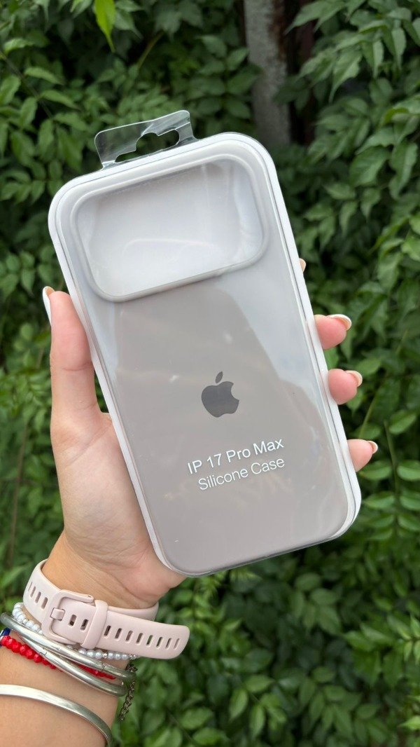 Producto - Silicon case gris - iPhone 17pro max