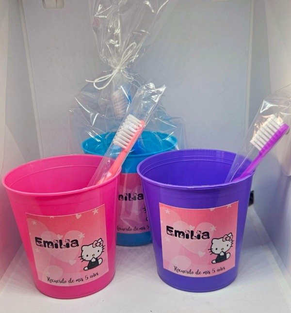 Producto - Vaso con cepillo de dientes - 12