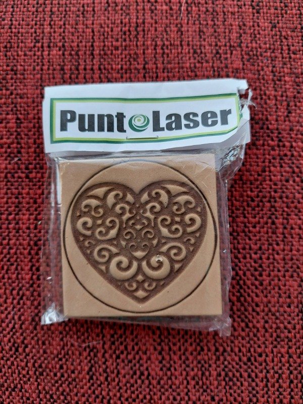 Producto - Bajo Relieve - 6 x 6 cm - Cod. 4016
