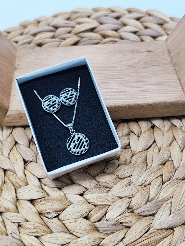 Producto - Conjunto Conexión (Aros y dije)