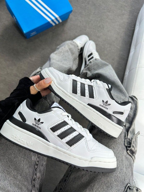 Producto - S12 Adidas Forum Blanco negro Premium Horma grande 35 36 37 39 al 43