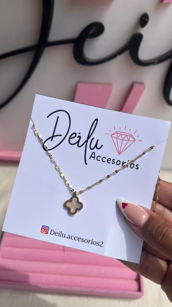 Producto - Collar trebol blanco gold II