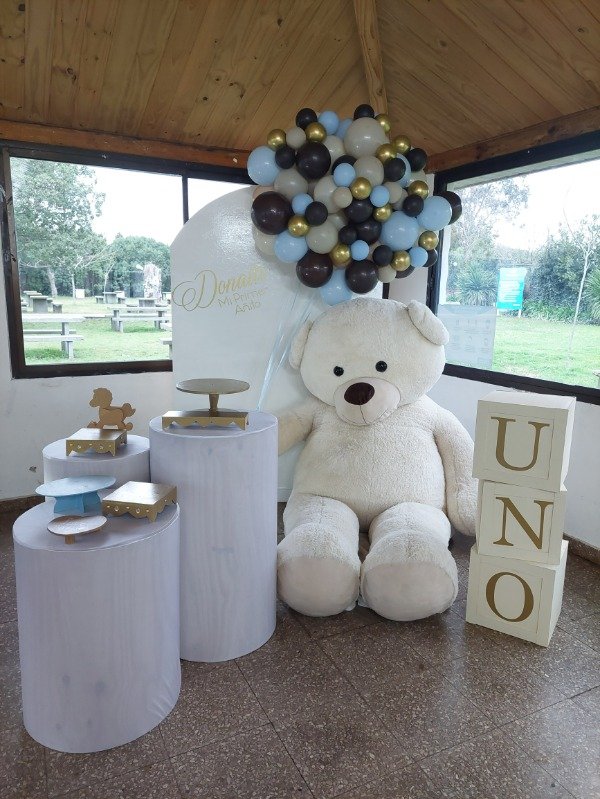Producto - DECORACION OSO GIGANTE NENE
