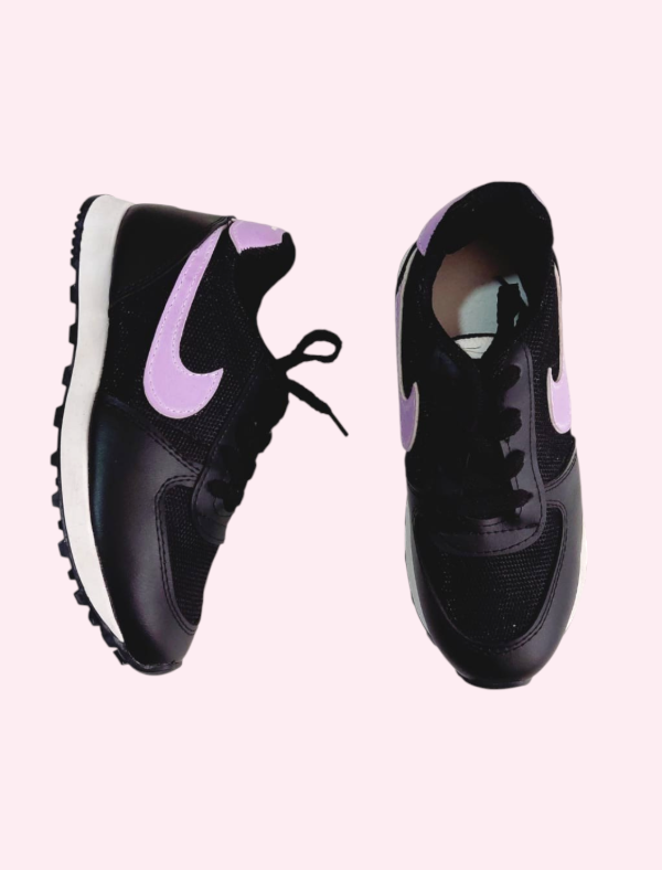Producto - Zapatillas negras con lila Nike Imitacion Talle 31 NUEVO