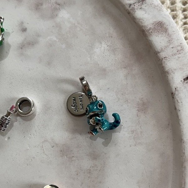 Producto - Charm Dino