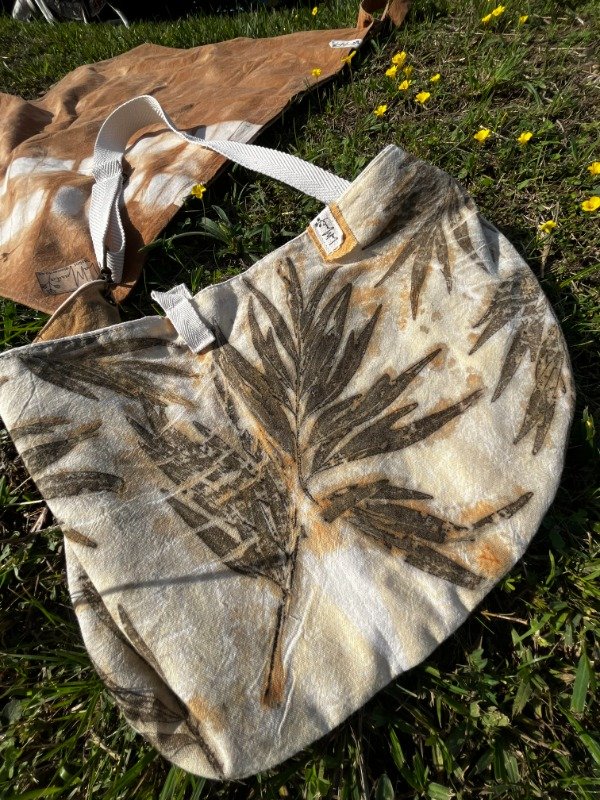 Producto - Bolso Semicírcular Grevilleas