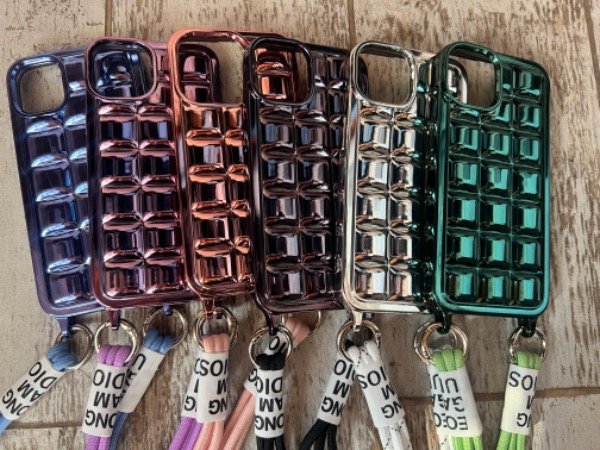 Producto - Case Grid con correa desmontable Iphone 14 pro