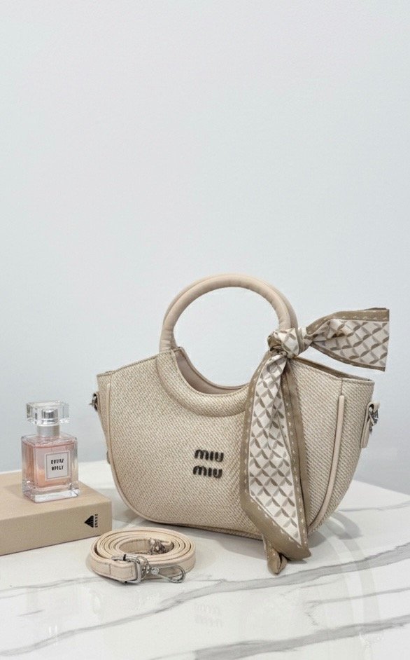 Producto - Cartera MIU MIU con Pañuelo - Línea Premium - Cream