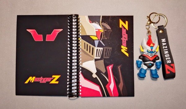 Producto - Combo libreta y llavero de Mazinger Z.