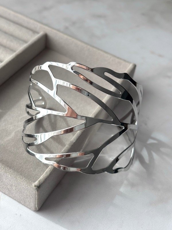 Producto - Brazalete calado