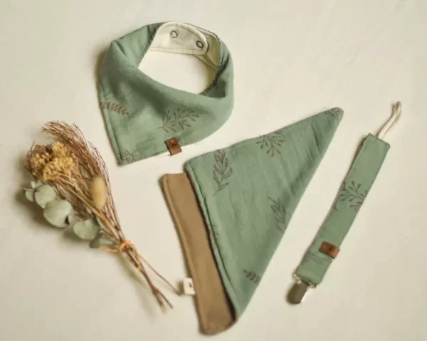 Producto - Set Bandana, Babita y Portachupete VERDE RAMAS
