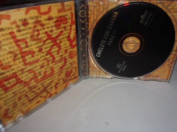 Producto - CD CHICLETE COM BANANA PARA TI AXE ARG 36E - 2
