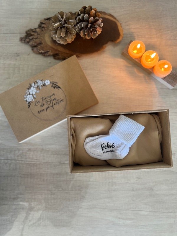 Producto - Caja + medias