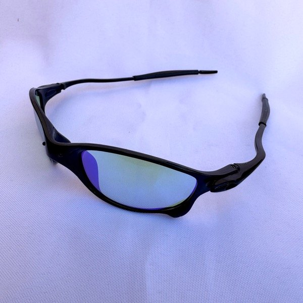 Producto - LENTES BR PATAS DE METAL NEGRO CON LENTE VERDE