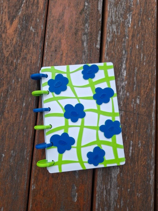 Producto - Anotador A6 - Cuadrillé verde y flores celestes II