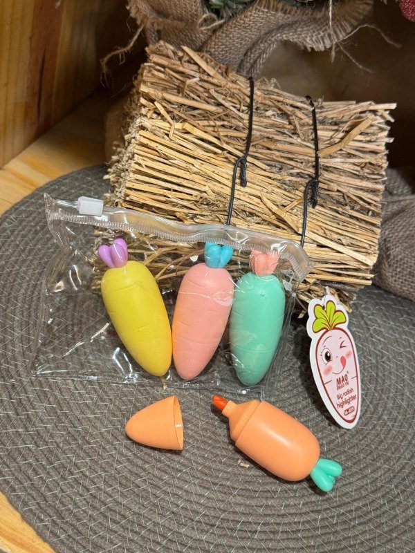 Producto - Set x4 de resaltadores de zanahorias (Efectivo 7.120)