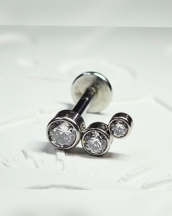 Producto - AQ Labret. ÚLTIMO. 3 Strass Blanco