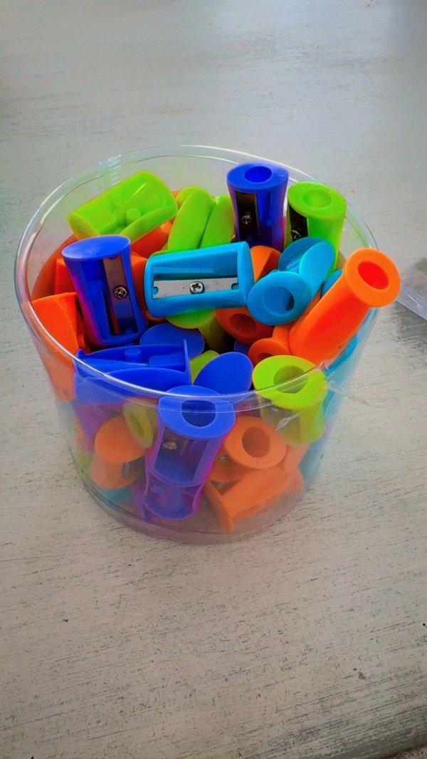 Producto - SACAPUNTA COLORES