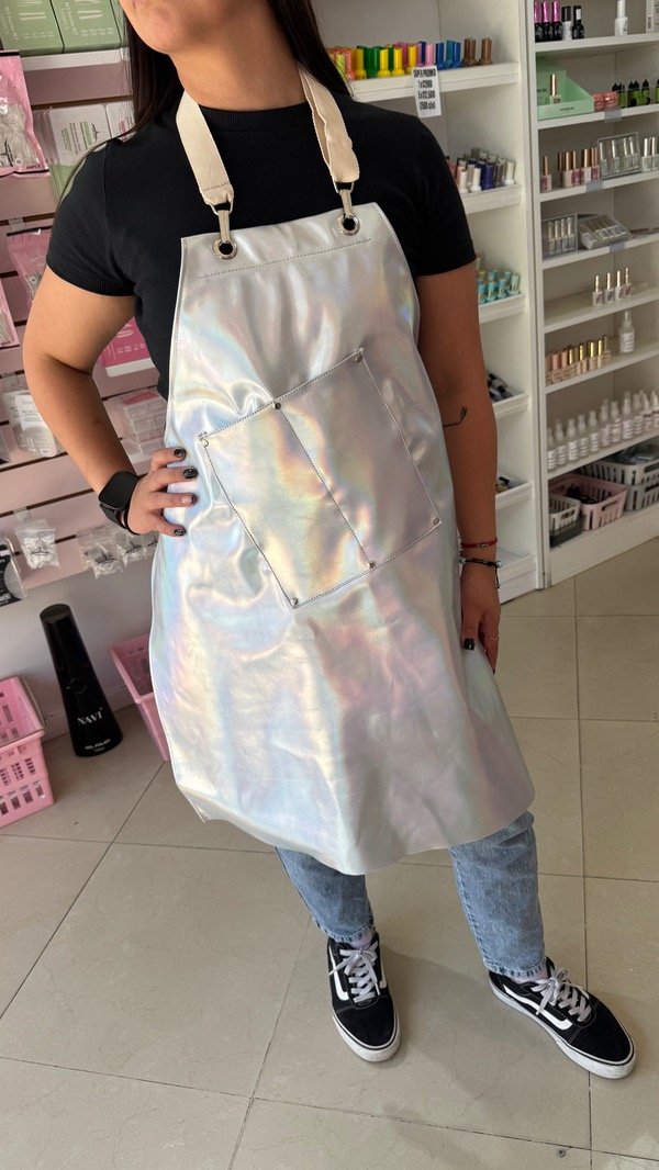 Producto - DELANTAL PLATEADO HOLO IMPERMEABLE Y REGULABLE