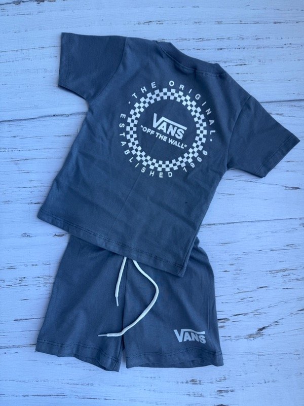 Producto - Conjunto Vans liviano VANS doble estampa gris