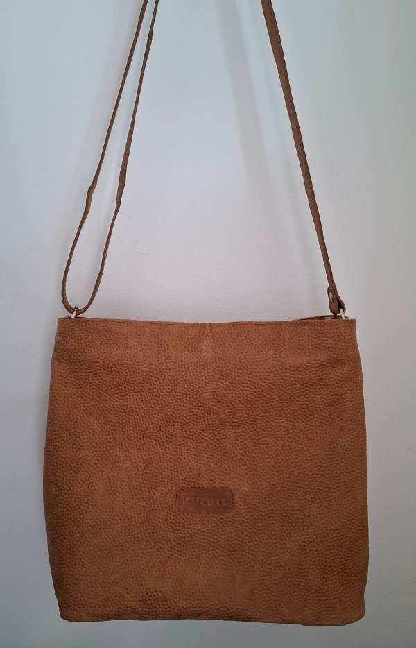 Producto - Bolso mediano suela