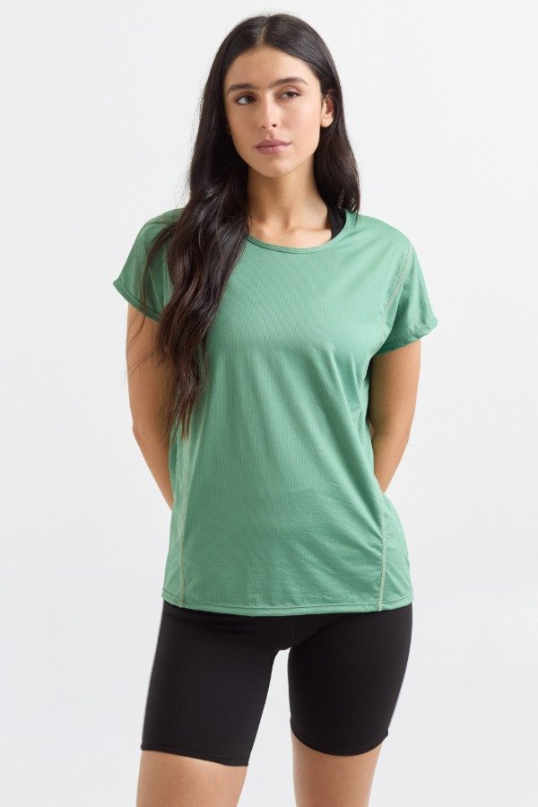 Producto - Remera remeron con recortes