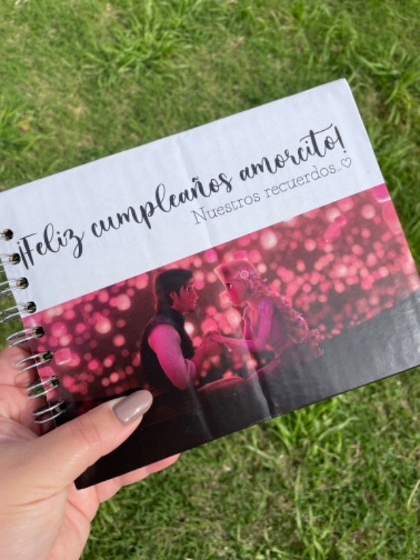 Producto - Álbum personajes y frase