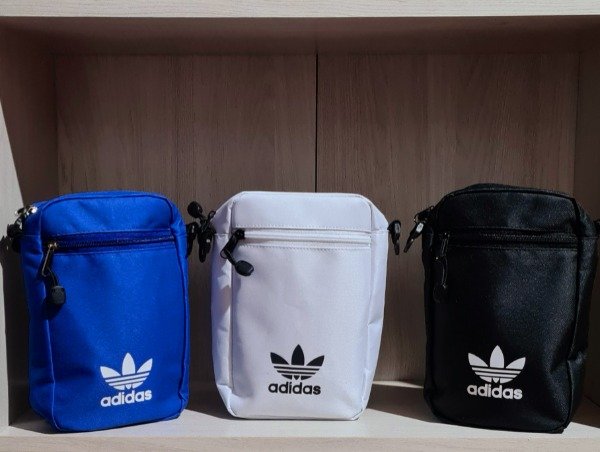 Morrales Adidas Envío GRATIS! - Real Dryb