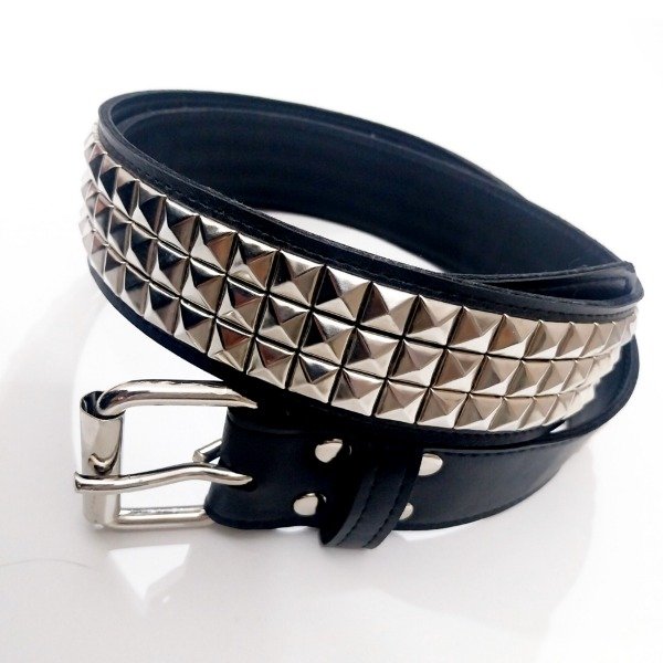 Producto - Cinturón tachas 3 filas cuero